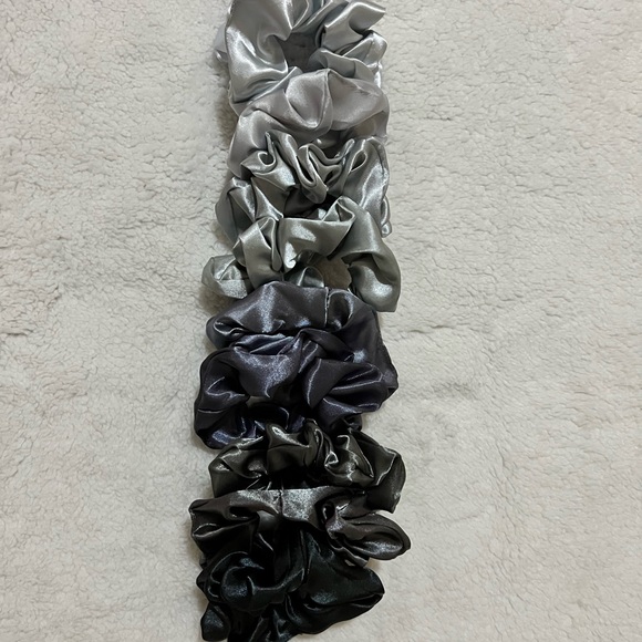 Colorful Scrunchies - Picture 12 of 15